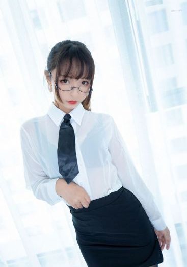 白洁公交车上_蓝光免费在线观看