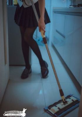 《为女人花钱》短剧_BD英语免费在线观看